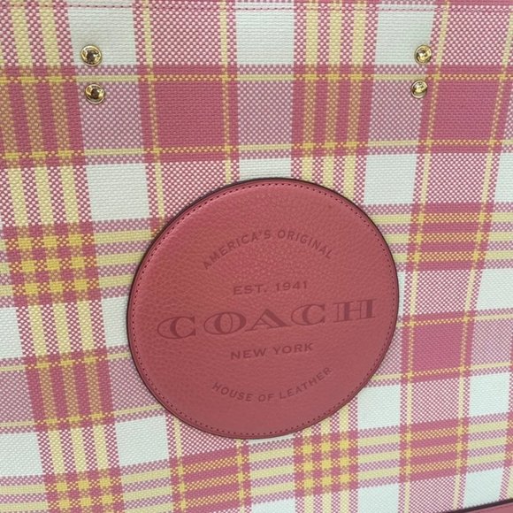 coach Dempsey Tote 40 With Garden Plaid Print And Coach Patch c8200 - Picture 11 of 15